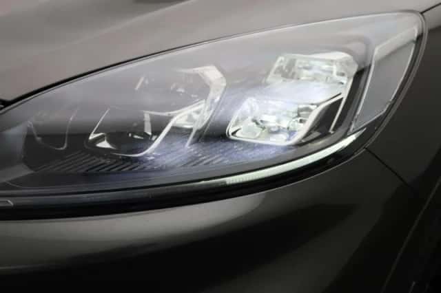 Ford Kuga (2022) thumbnail 15