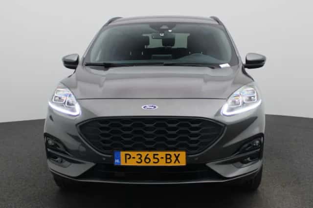 Ford Kuga (2022) thumbnail 3
