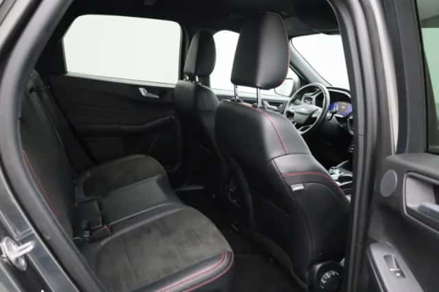 Ford Kuga (2022) thumbnail 39