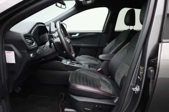 Ford Kuga (2022) thumbnail 9