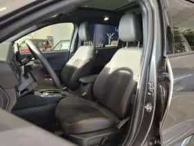 Ford Kuga thumbnail 12