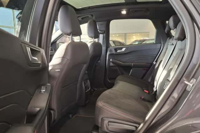 Ford Kuga (2025) thumbnail 26