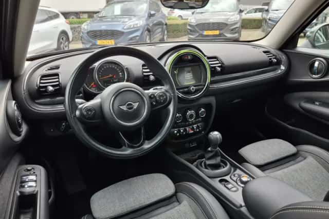 MINI Clubman (2017) thumbnail 11