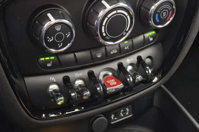 MINI Clubman (2017) thumbnail 18