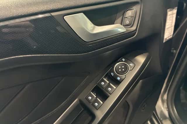 Ford Focus (2020) thumbnail 14