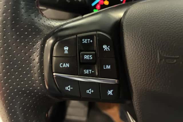 Ford Focus (2020) thumbnail 21