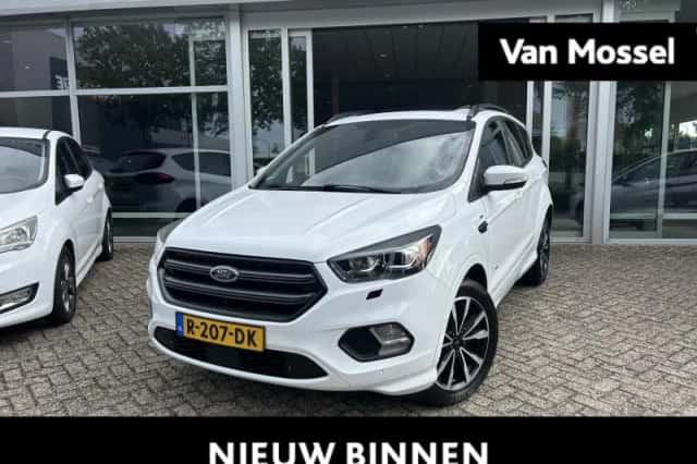 Ford Kuga (2017) thumbnail 1