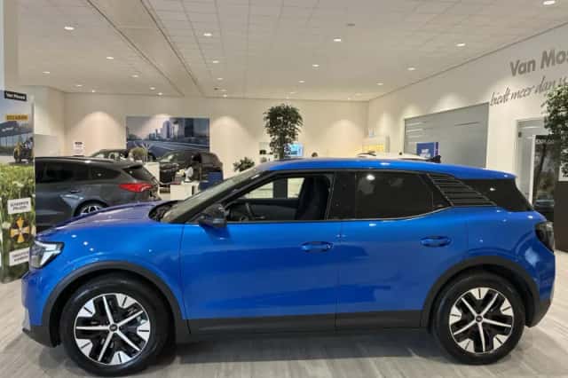 Ford Explorer (2025) thumbnail 2