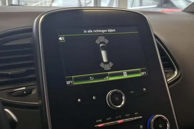 Renault Grand Scénic (2021) thumbnail 17