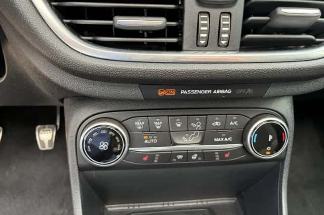 Ford Fiesta (2021) thumbnail 16