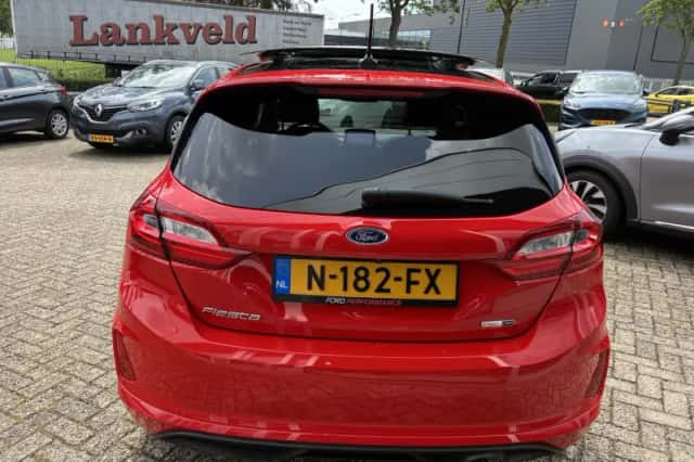 Ford Fiesta (2021) thumbnail 4