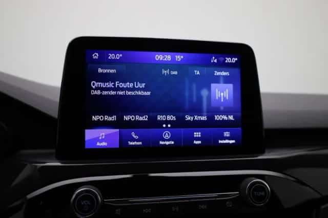 Ford Kuga (2022) thumbnail 22