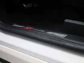 Ford Kuga thumbnail 34