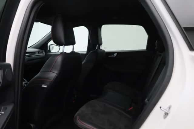 Ford Kuga (2022) thumbnail 10