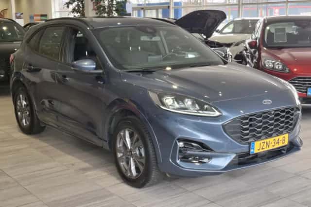 Ford Kuga (2024) thumbnail 2