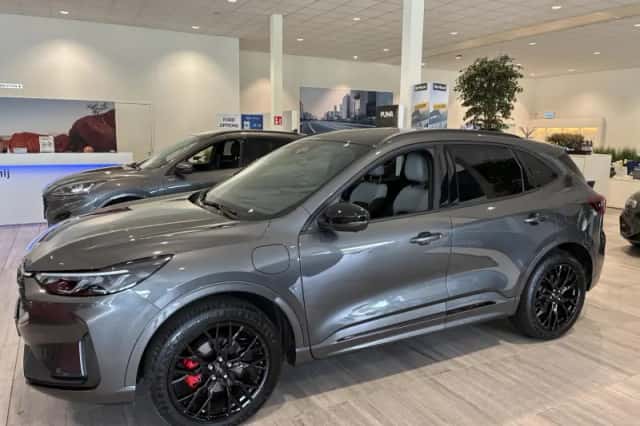 Ford Kuga (2026) thumbnail 2
