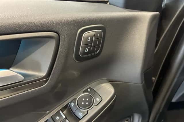 Ford Kuga (2026) thumbnail 15