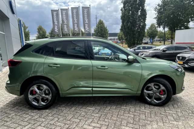Ford Kuga (2025) thumbnail 6