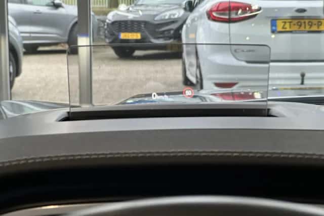 Ford Kuga (2022) thumbnail 23