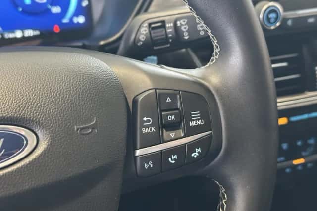 Ford Kuga (2022) thumbnail 24