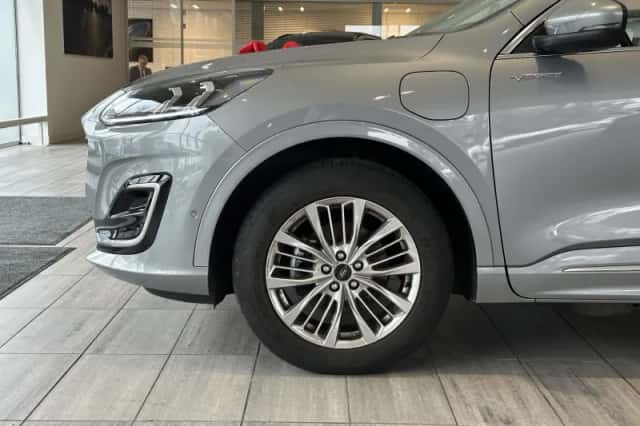 Ford Kuga (2022) thumbnail 5