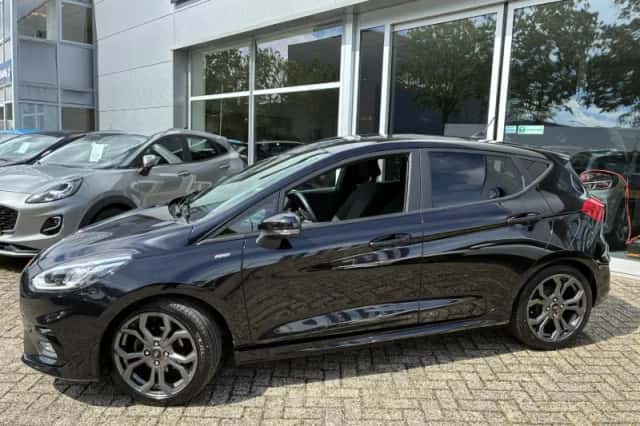 Ford Fiesta (2021) thumbnail 2