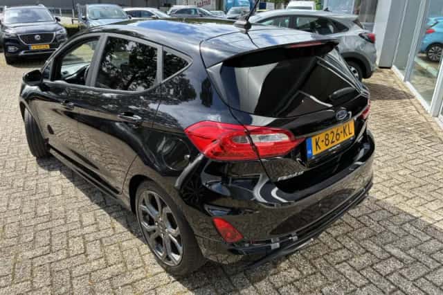 Ford Fiesta (2021) thumbnail 3