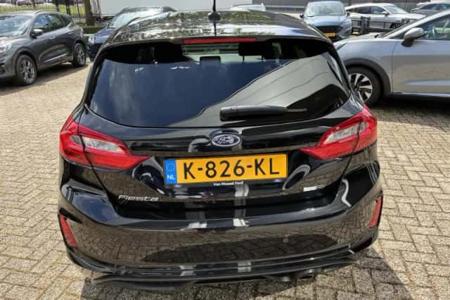 Ford Fiesta (2021) thumbnail 4