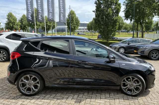 Ford Fiesta (2021) thumbnail 6