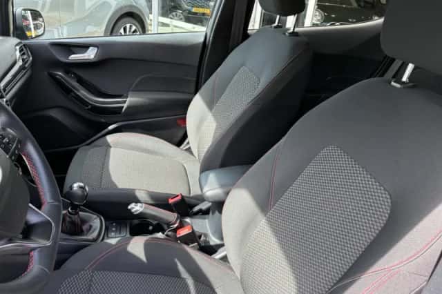 Ford Fiesta (2021) thumbnail 10