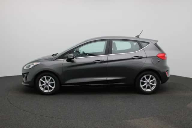 Ford Fiesta (2021) thumbnail 4