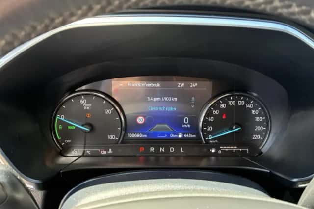 Ford Kuga (2021) thumbnail 15