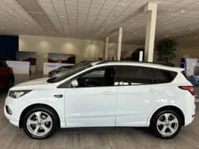 Ford Kuga thumbnail 2