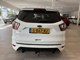 Ford Kuga thumbnail 4