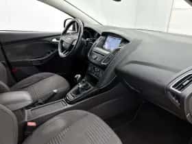 Ford Focus thumbnail 19