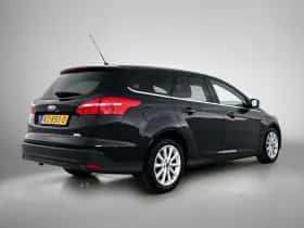 Ford Focus thumbnail 4
