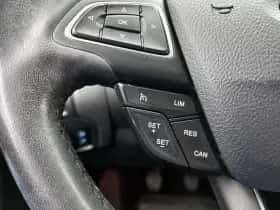 Ford Focus thumbnail 6
