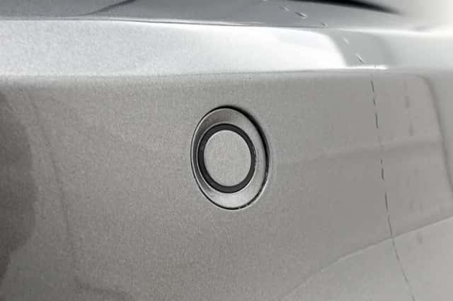 Ford Kuga (2022) thumbnail 17