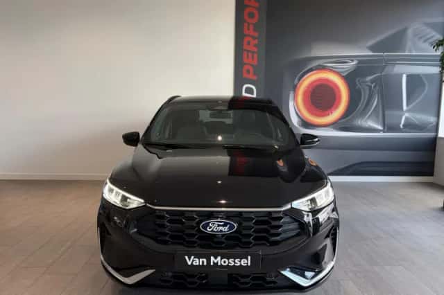 Ford Kuga (2026) thumbnail 3