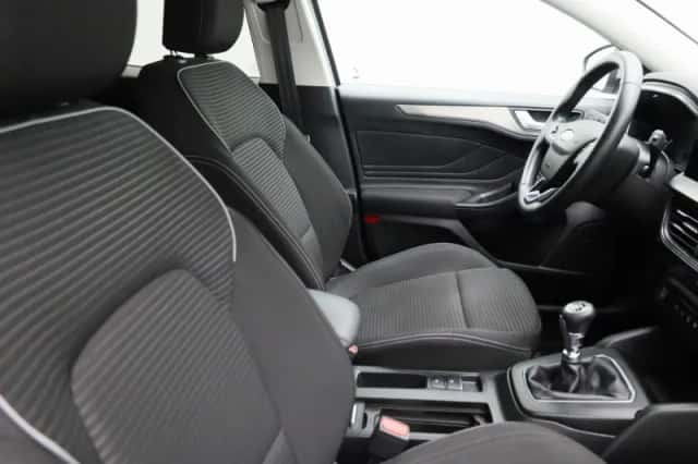 Ford Focus (2023) thumbnail 29