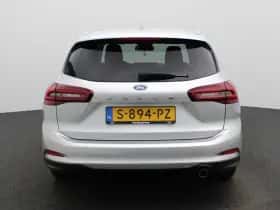 Ford Focus thumbnail 5