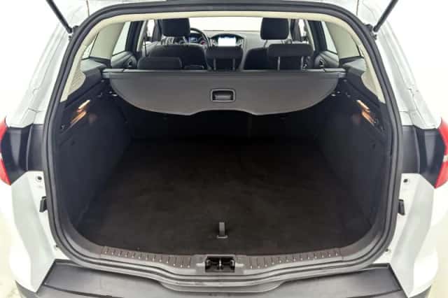 Ford Focus (2018) thumbnail 23