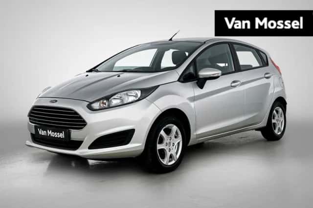 Ford Fiesta (2014) thumbnail 1