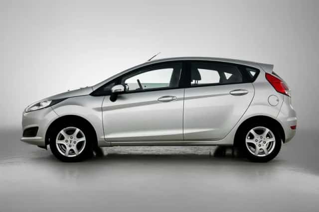 Ford Fiesta (2014) thumbnail 2