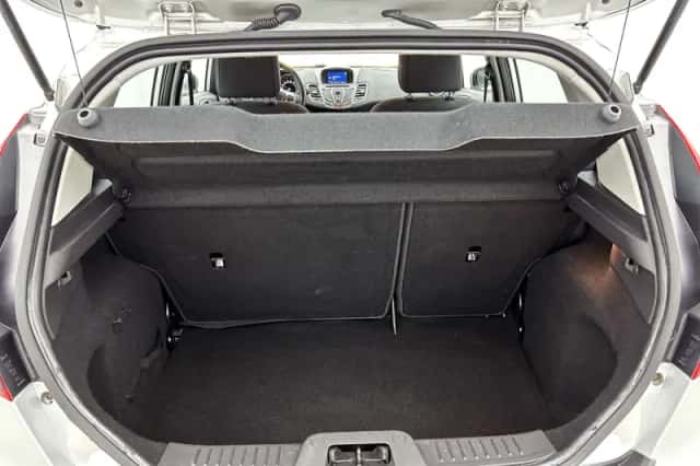 Ford Fiesta (2014) thumbnail 23