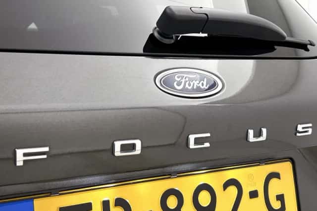 Ford Focus (2018) thumbnail 15