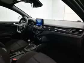 Ford Focus thumbnail 18