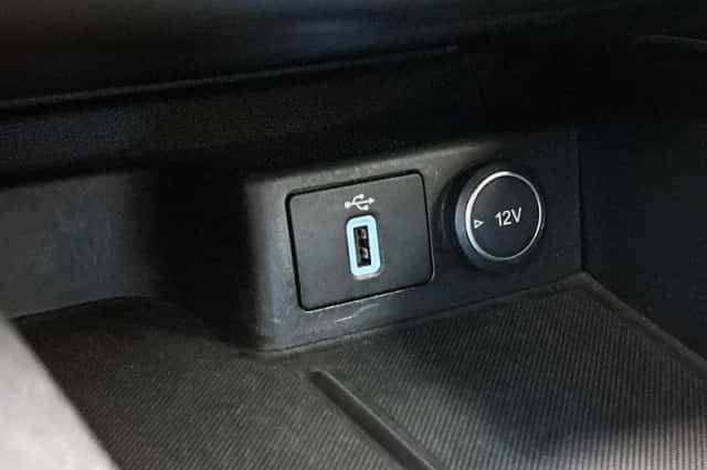 Ford Focus (2018) thumbnail 25