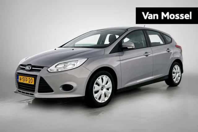 Ford Focus (2013) thumbnail 1