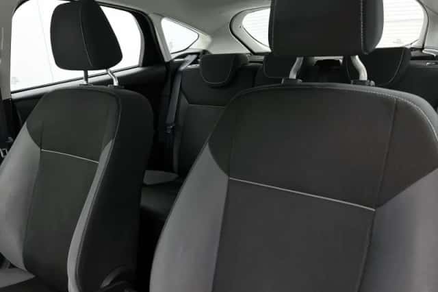 Ford Focus (2013) thumbnail 11